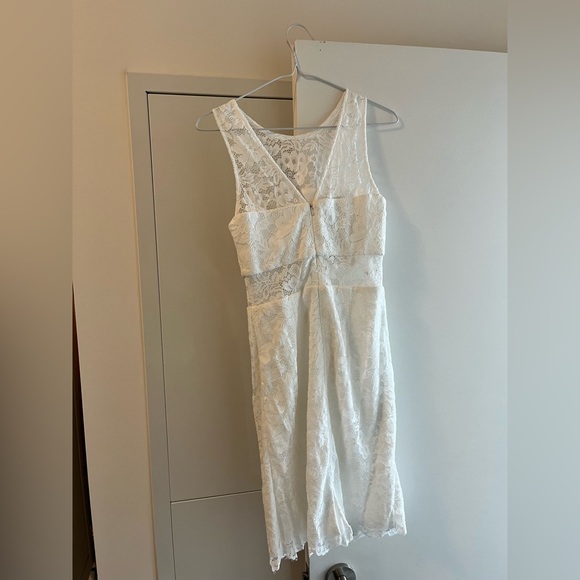 David Bridal White Dress Size 2 - Picture 4 of 4